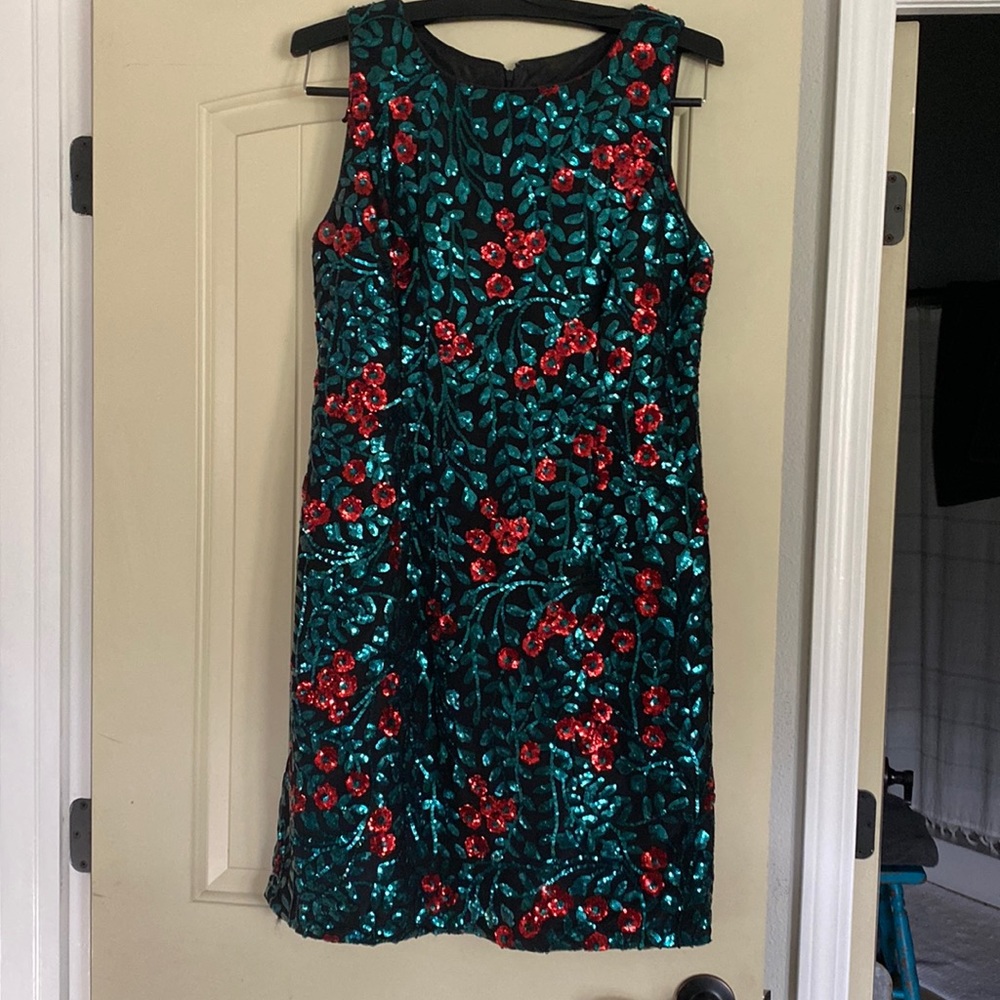 Leslie Fay Sleeveless sequined poppy cocktail dress